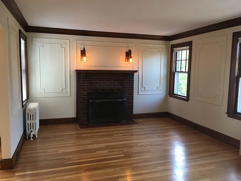 35 Sanborn Ave — Photo 2