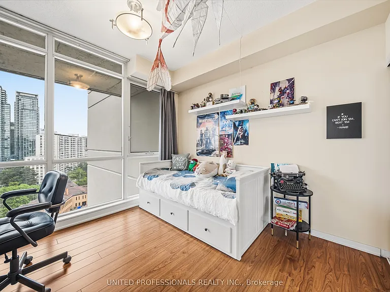 30 Canterbury Pl #1507 — Photo 18