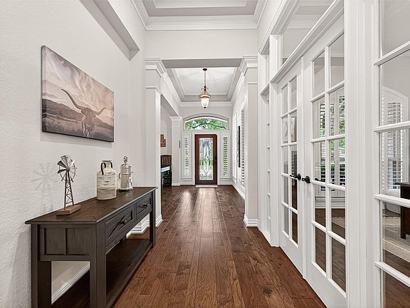 5th image of 15318 Mustang Valley Cir