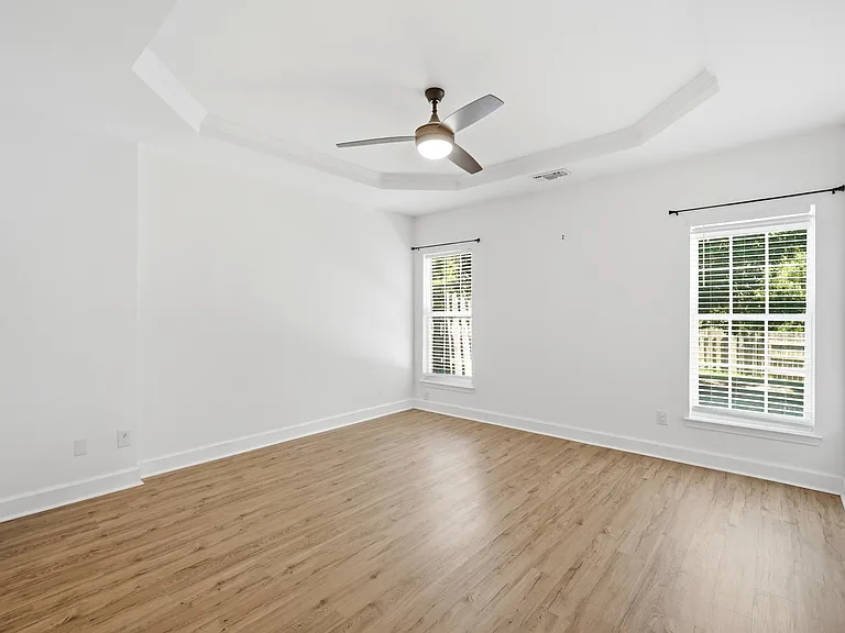 4084 Holly Villa Cir — Photo 20
