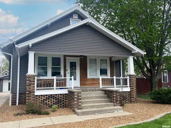 105 Hopkins St, Bartonville, IL 61607