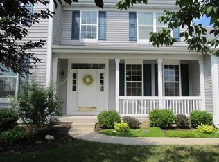 1525 McAllister Ct, Sycamore, IL 60178