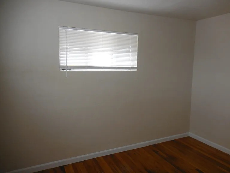 701 W Yandell Dr #12-1 — Photo 13