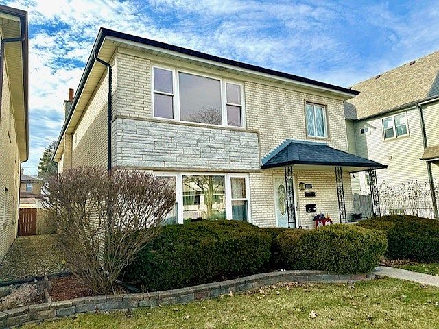 1st image of 1008 N 18th Ave