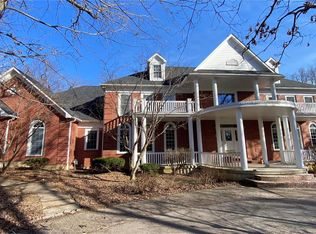 821 Oak Knoll Rd, Rolla, MO 65401