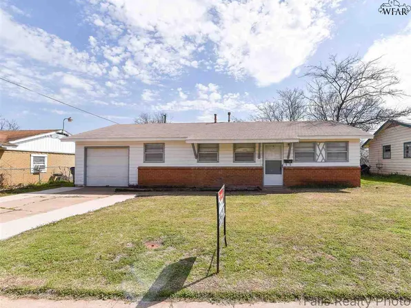 2725 Roanoke Rd, Wichita Falls, TX 76306