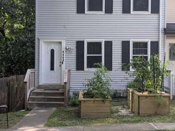 5281 Daffodil Dr, Fredericksburg, VA 22407