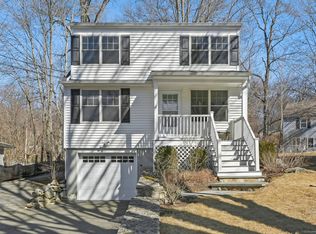 139 River St, New Canaan, CT 06840