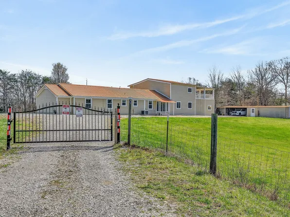 1410 College St, Spencer, TN 38585