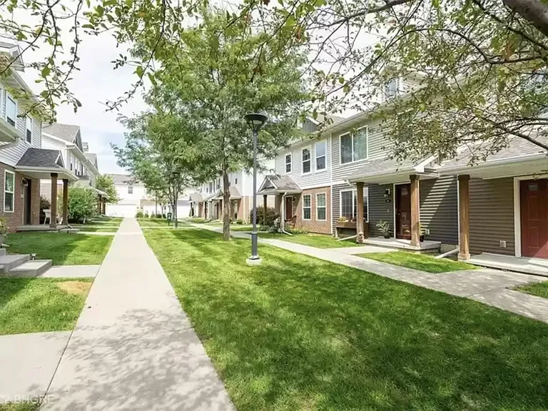 9055 Coneflower Dr #106 — Photo 2