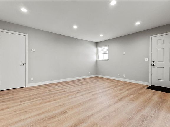 4th image of 390 Shasta St #1