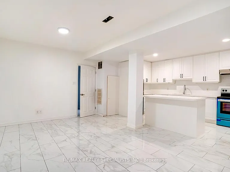 4 Garrow Ave #1 — Photo 5