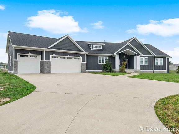 3rd image of 3883 100th St SE