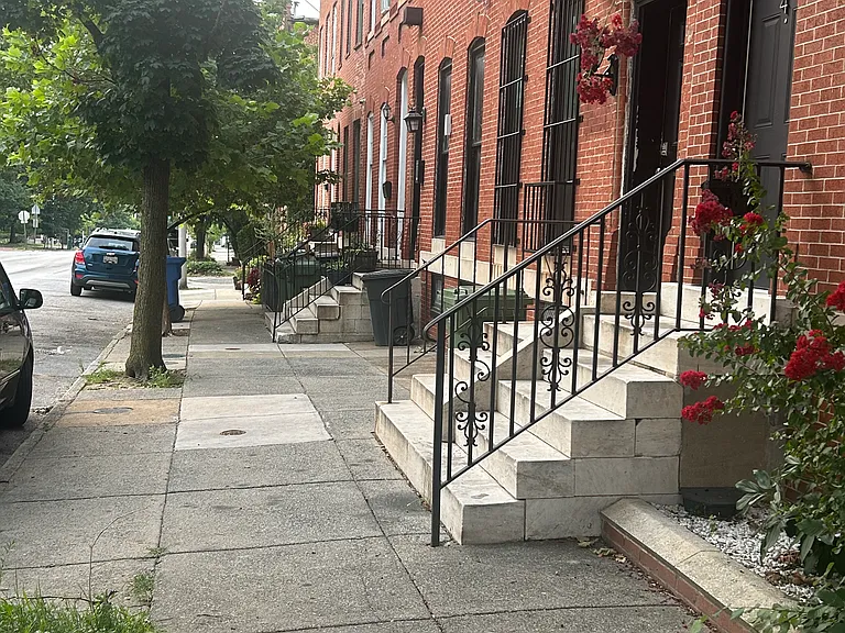 4 S Gilmor St — Photo 44