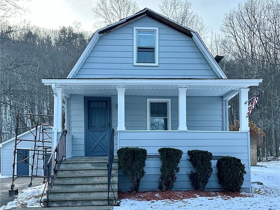 1st image of 241 Parkwood Ave