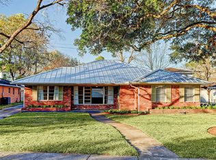 4118 Drummond St, Houston, TX 77025