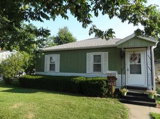 1604 Herndon Dr, Evansville, IN 47711
