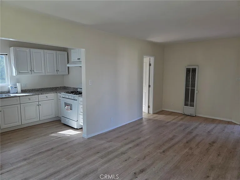 24425 Hawthorne Blvd #C — Photo 7