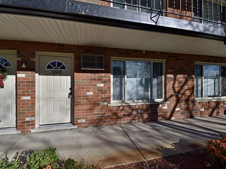 2241 Woodward Hts #102 — Photo 14