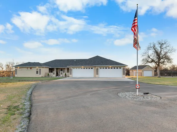 21999 Los Altos Dr, Palo Cedro, CA 96073