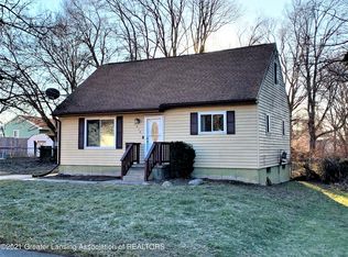 4614 Ballard Rd, Lansing, MI 48911