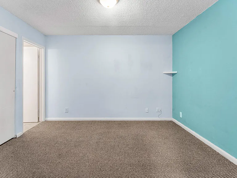 612 Executive Center Dr #107 — Photo 17