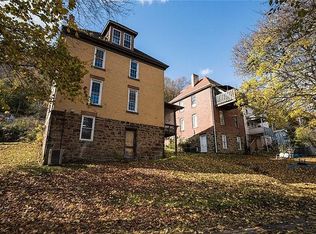 130 Old Pike Rd, Freeport, PA 16229