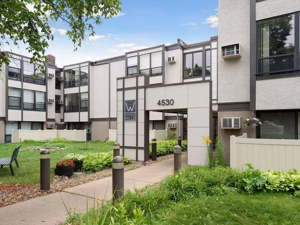 4530 Park Commons Dr APT 110, Saint Louis Park, MN 55416