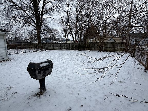 3rd image of 4424 Columbus Ave