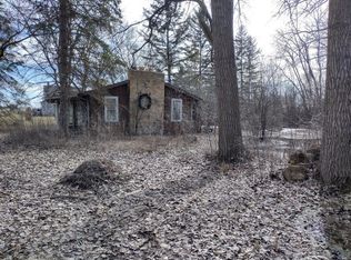 N9462 Van Dyne Rd, Van Dyne, WI 54979