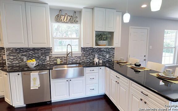 2nd image of 2723 Belvoir Dr