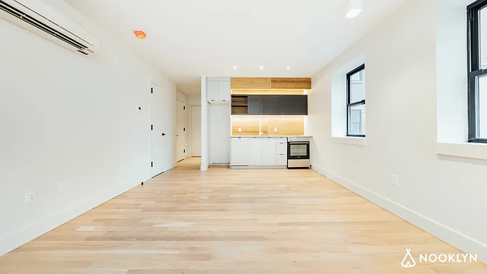 Rented by Nooklyn NYC LLC | media 65