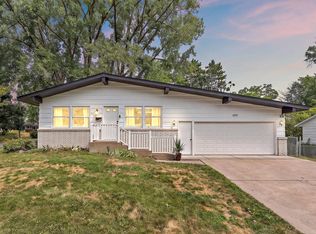 231 Birchwood Dr N, Stillwater, MN 55082