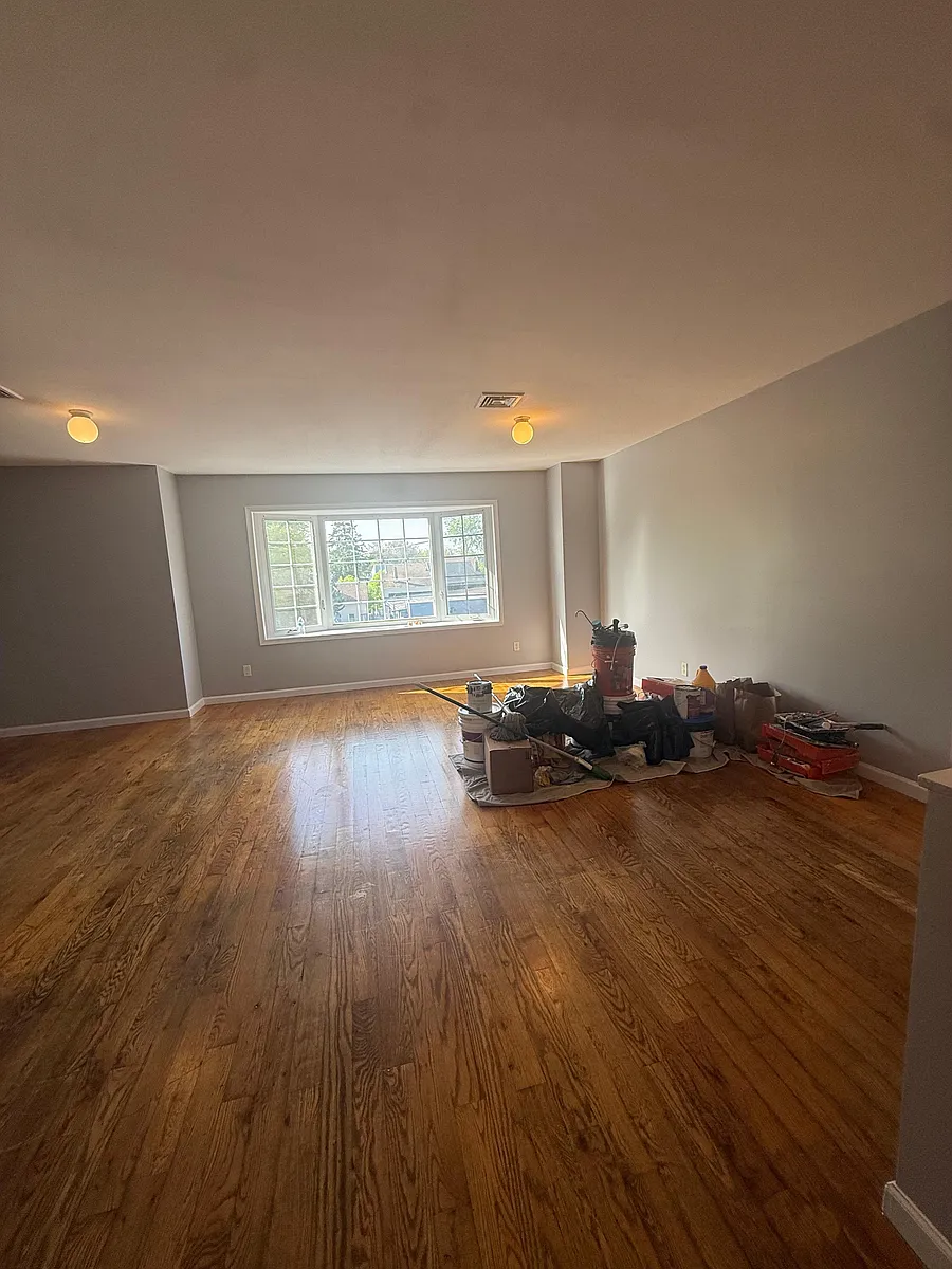 Building Photo - 14 Amity St #2