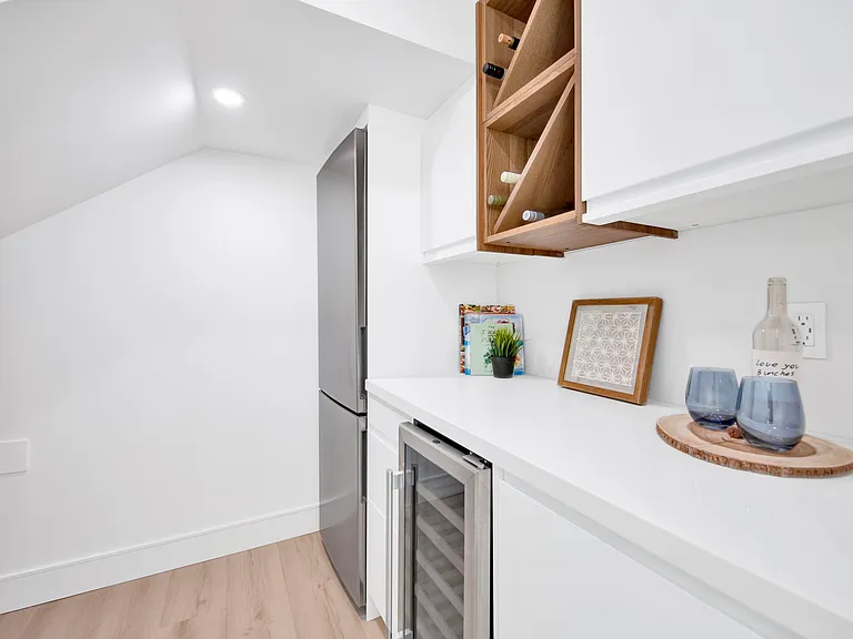 2354 E Poppy St — Photo 13