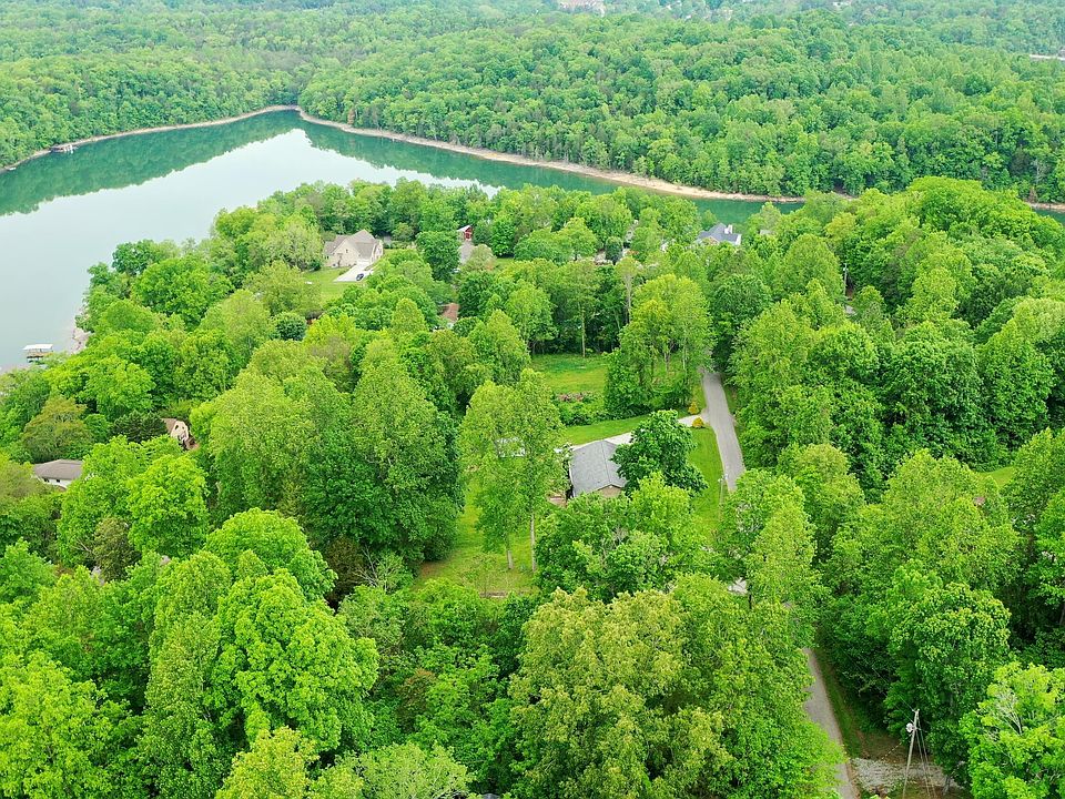 2nd image of Lake Brook Ln