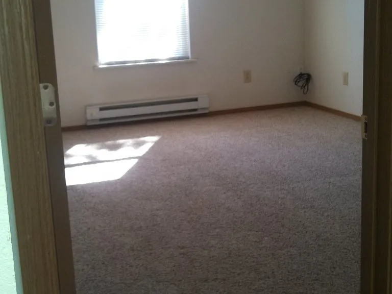 Deer Run Apartments — Photo 20