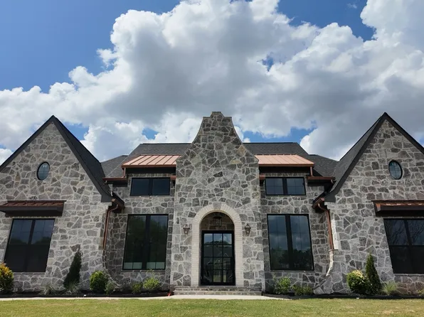 175 Annelise Park Dr, Fayetteville, GA 30214