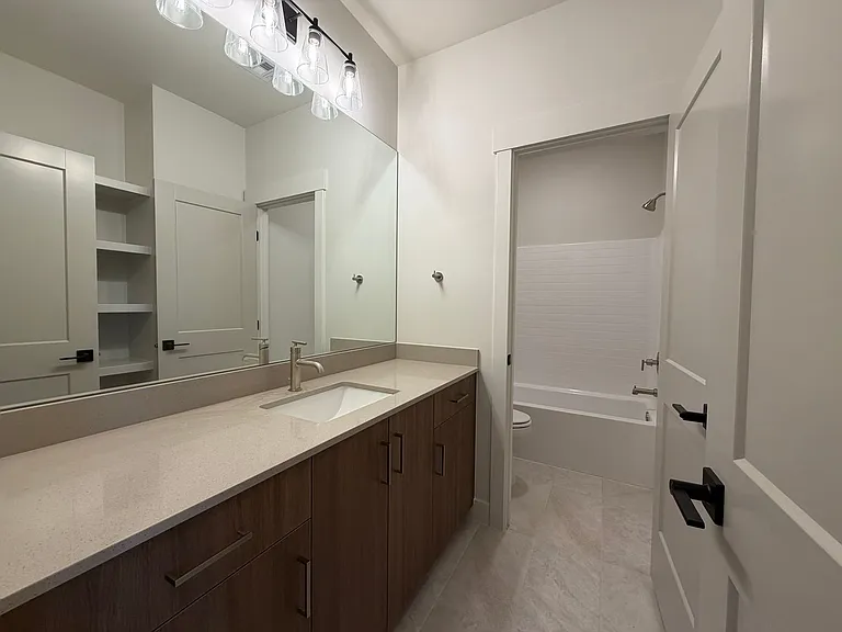602 E Hemsworth Ln — Photo 25