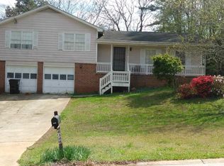 4348 Castle Gate Dr, Snellville, GA