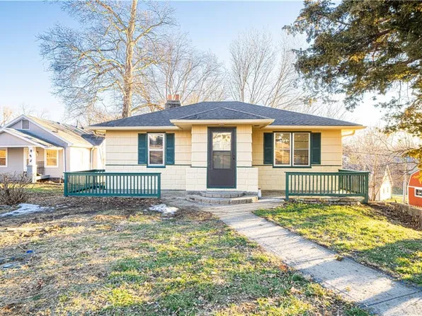 928 E Hyde Park Ave, Saint Joseph, MO 64504