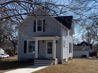 249 W Walnut St, Waterville, KS 66548