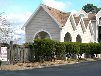 3rd image of 2212 Lesner Cres APT 201