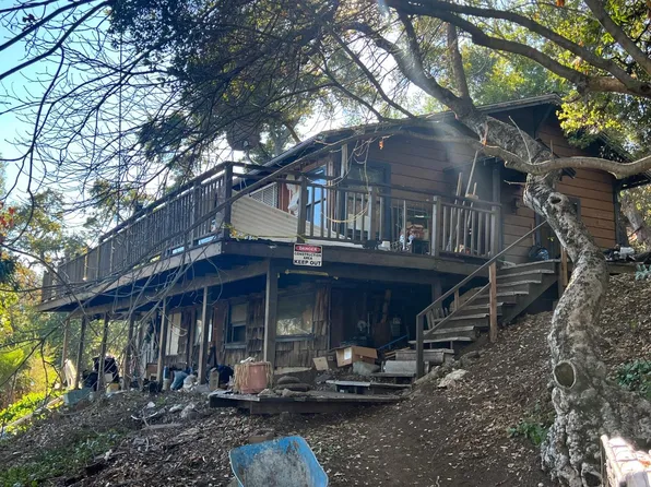33 Clifton Ave, Los Gatos, CA 95030