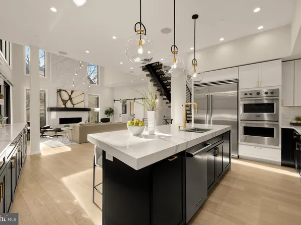 4913 Sherier Pl NW, Washington, DC 20016