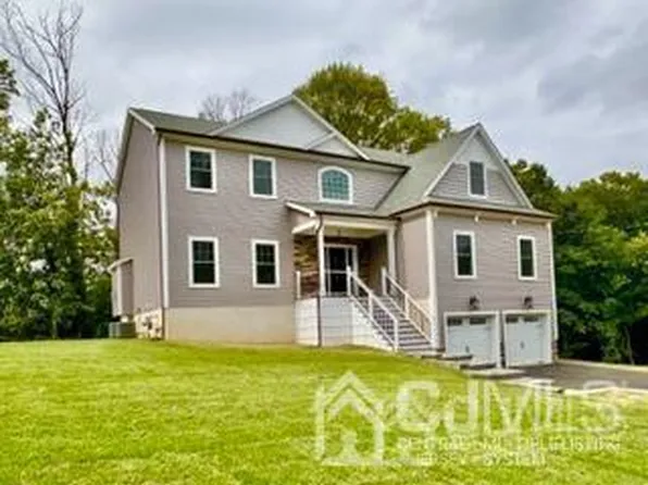 3 Frank Ave, Sayreville, NJ 08872