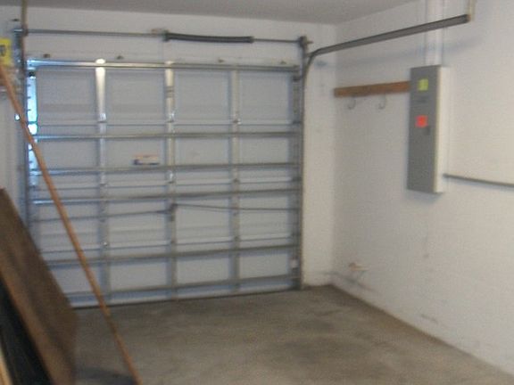 3rd image of 5204 Christiancy Ave
