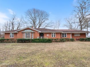 282 Peyton Rd, Coldwater, MS 38618