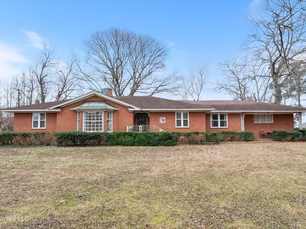 282 Peyton Rd, Coldwater, MS 38618