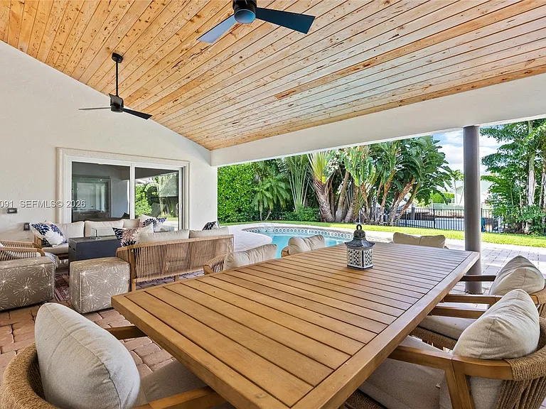 18 Eleuthera Dr — Photo 56